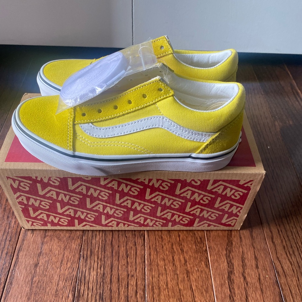 Little kid - Vans Old school. Yellow size US 2Y